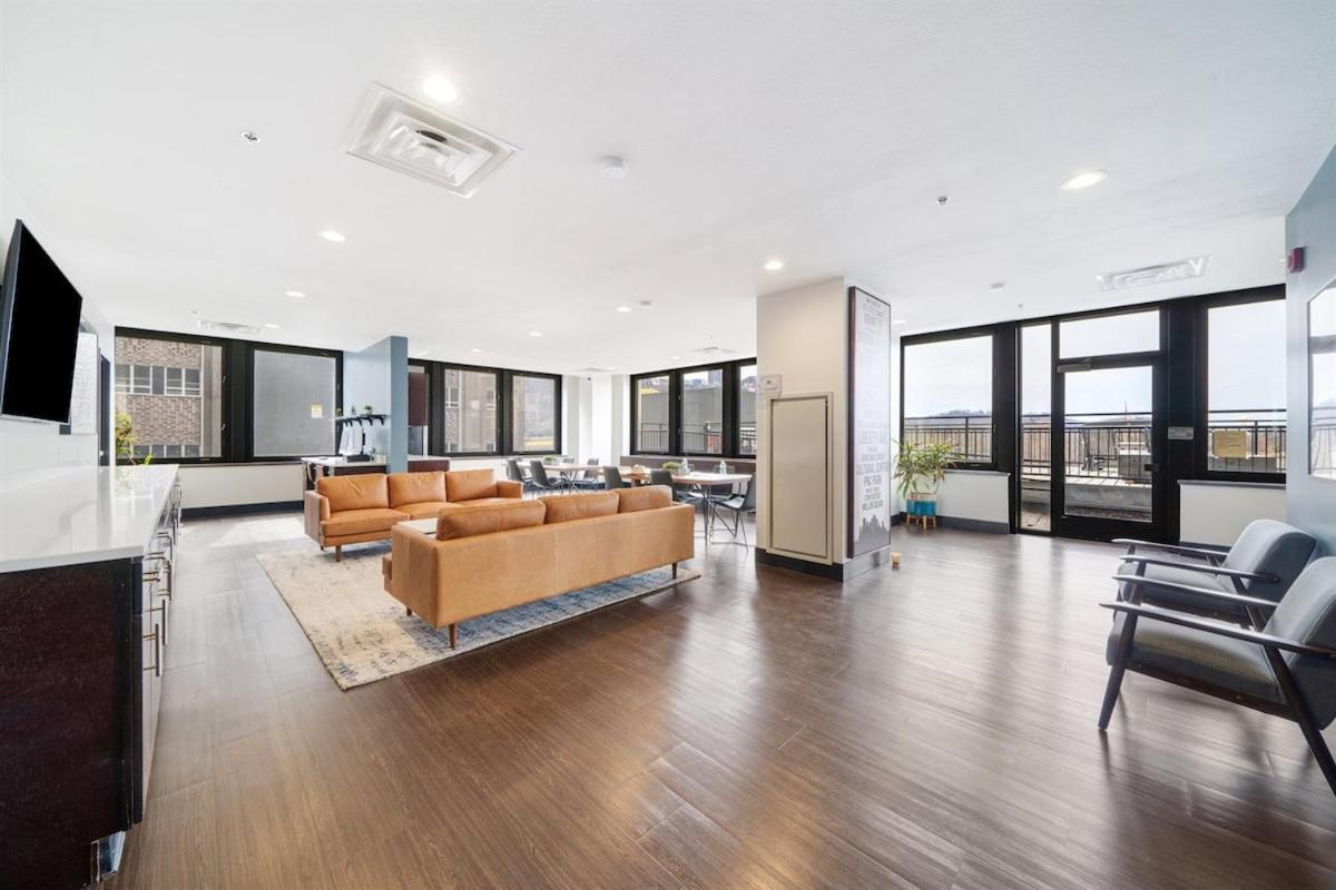 Appartamento Modern Chic Heart Of Pittsburgh 24-7 Parking Gym Lounge Esterno foto